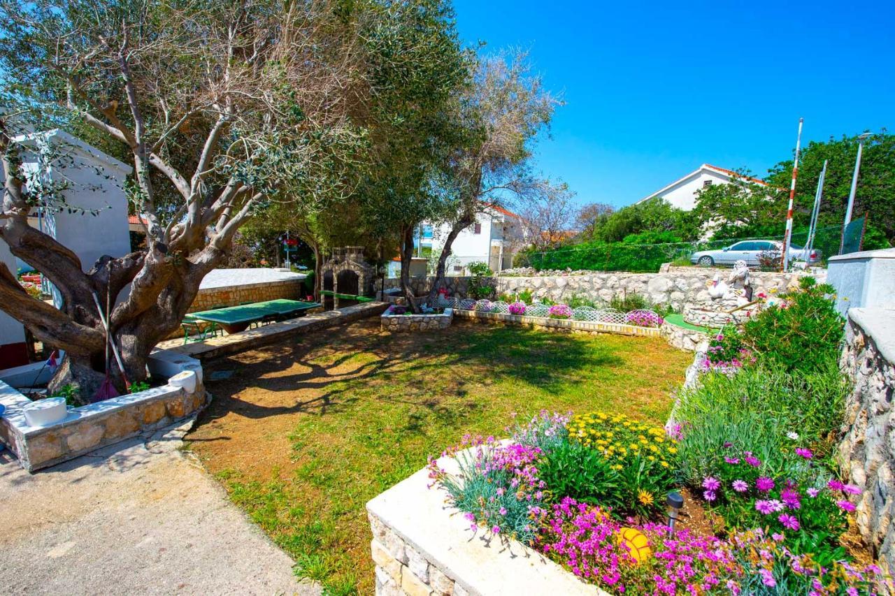 Garden Resort - Apartments Ruzmarin Potocnica Exterior foto